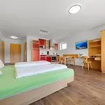 日升公寓式酒店 公寓式酒店 拉姆绍达赫斯坦