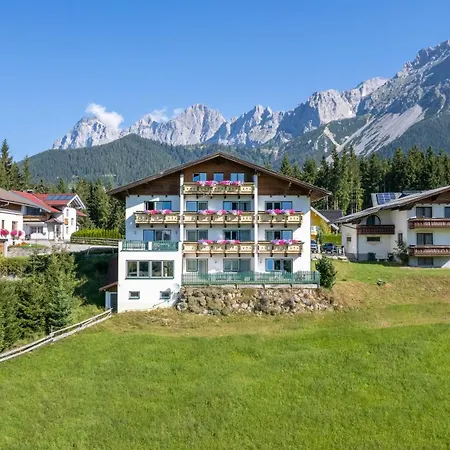 Lejlighedshotel Sunrise 4*